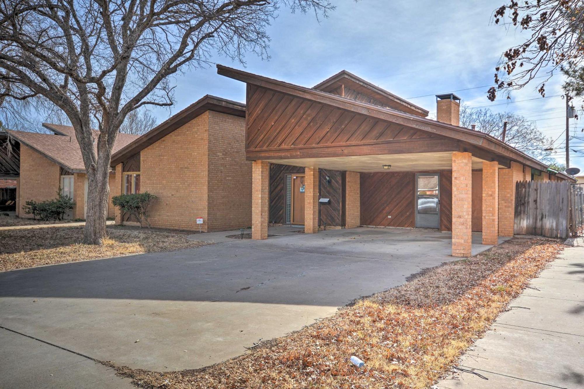Lubbock Townhome With Grill Near Ttu And Downtown! Εξωτερικό φωτογραφία